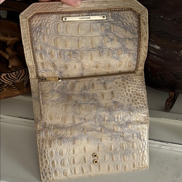 Brahmin Cream and Gray Wallet with Textured Design - Picture 4 of 4